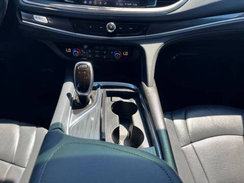 2020 Buick Enclave Essence