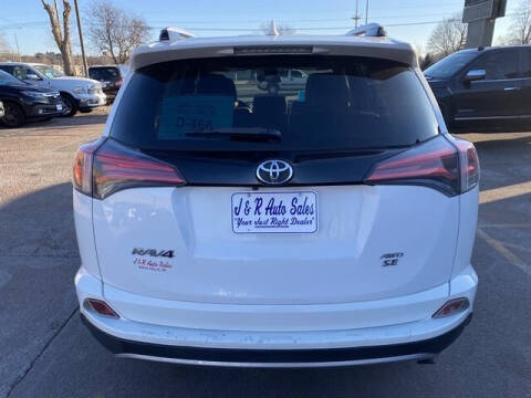 2017 Toyota RAV4 SE