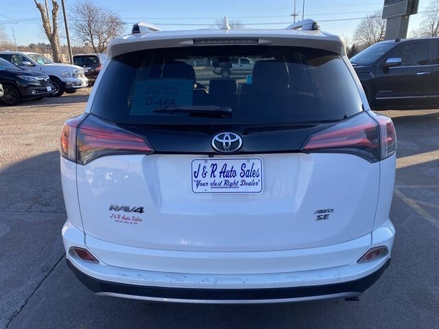 2017 Toyota RAV4 SE