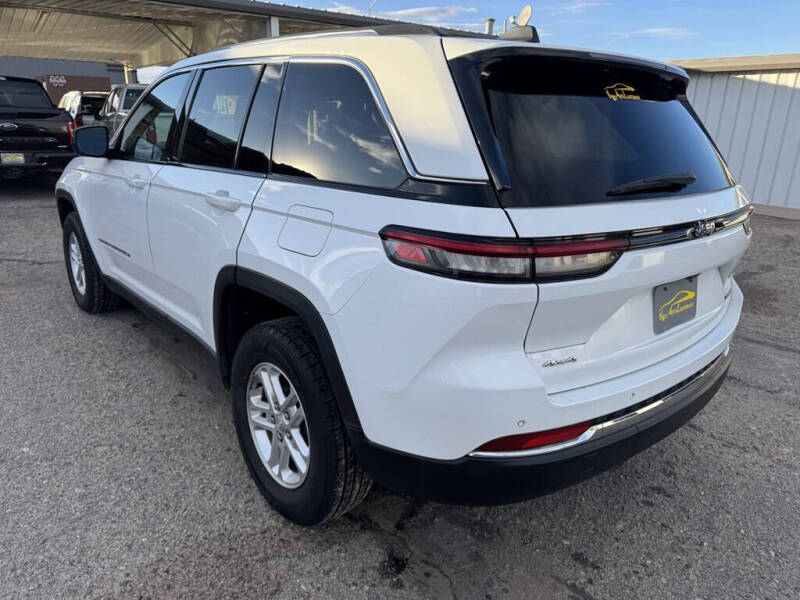 2024 Jeep Grand Cherokee Laredo