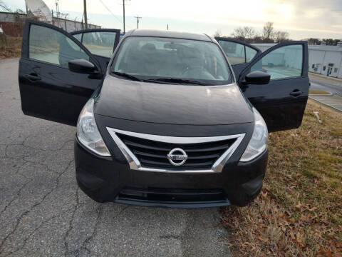 2019 Nissan Versa S Plus