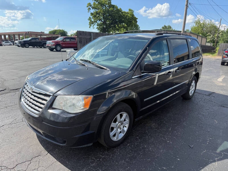 2010 Chrysler Town and Country Touring