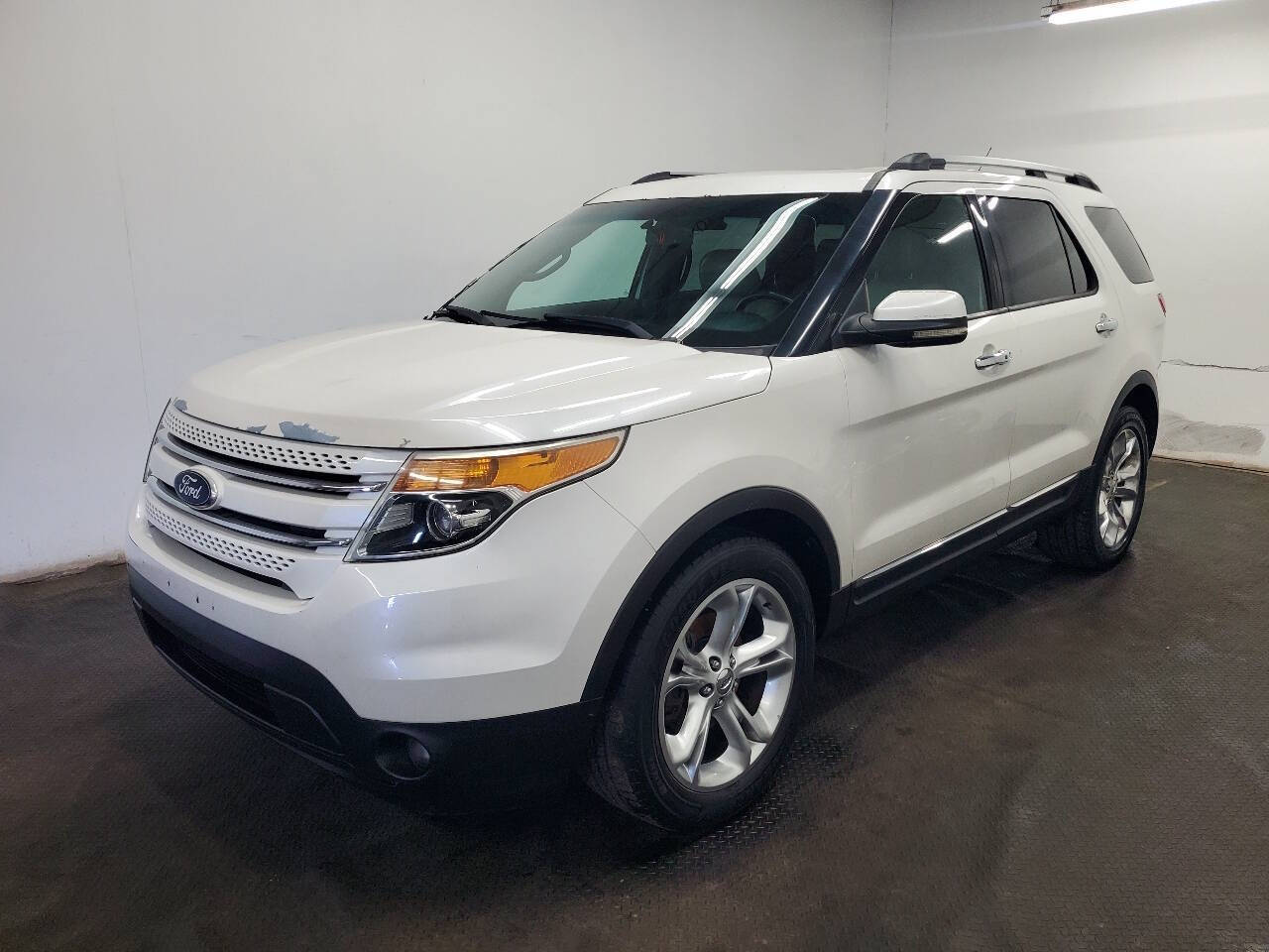 White 2011 Ford Explorer SUV / Crossover All-Wheel Drive 6-Speed Automatic