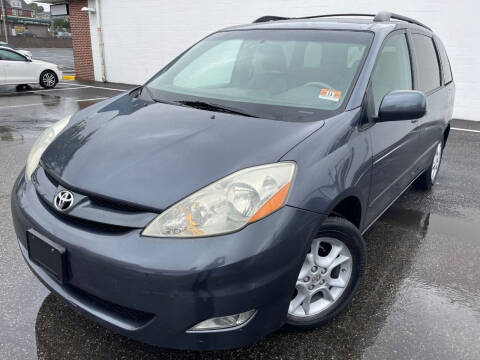 2006 Toyota Sienna for sale at Park Motor Cars in Passaic NJ
