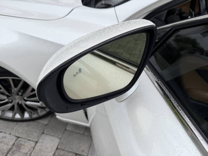 2016 Lexus IS 200t