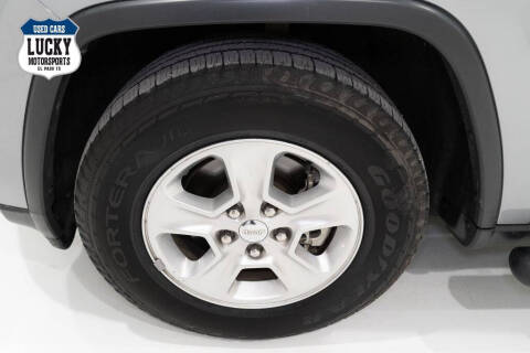 2017 Jeep Grand Cherokee Laredo