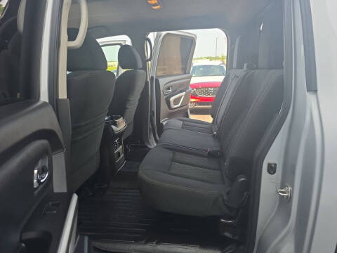 2018 Nissan Titan SV