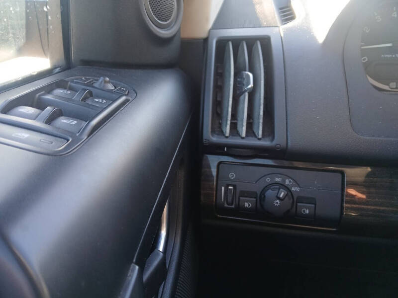 2011 Land Rover LR2