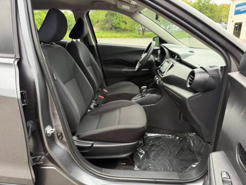 2023 Nissan Kicks S