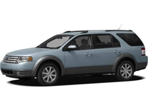 2008 Ford Taurus X for sale at DISTINCT AUTO GROUP LLC in Kent OH