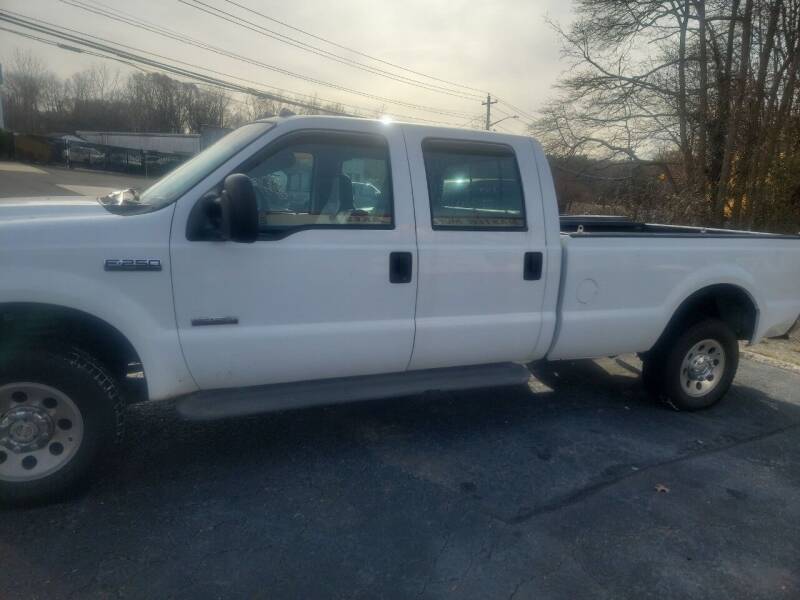 2005 Ford F-250 Super Duty for sale at JMC/BNB TRADE in Medford NY
