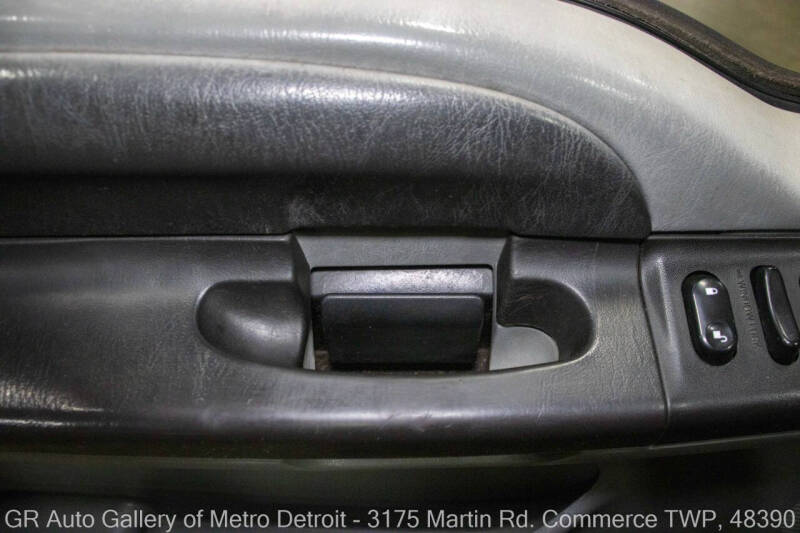 2005 Ford Excursion XLT