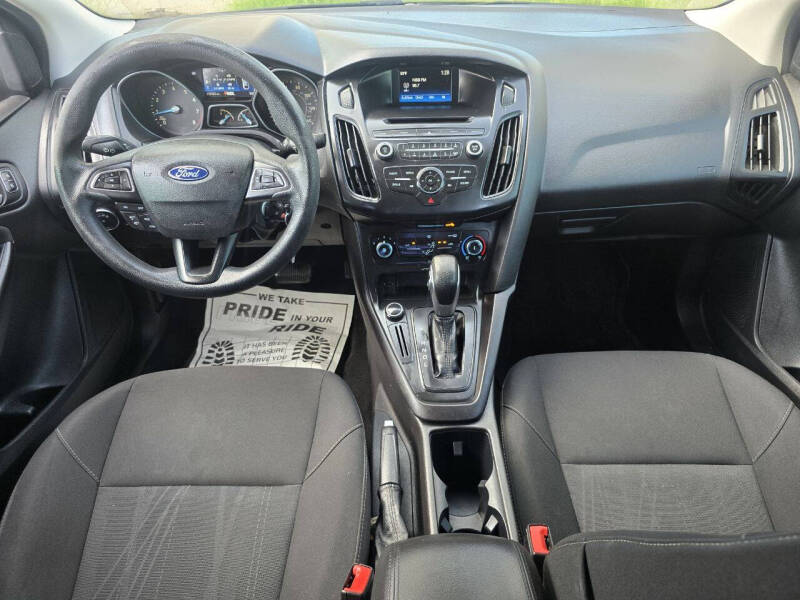 2017 Ford Focus SE