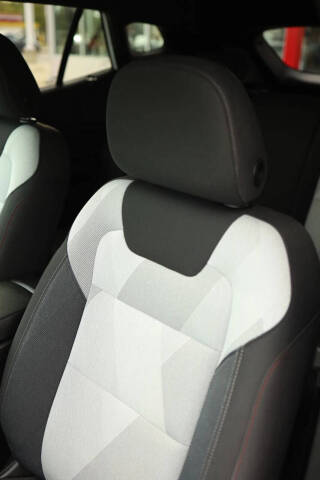 2025 Chevrolet Trax RS