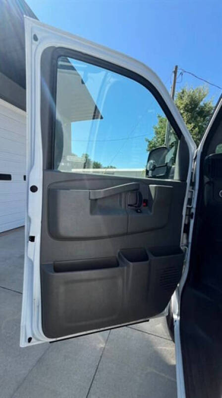 2017 Chevrolet Express 2500