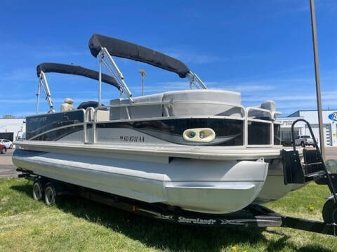 2010 CRESTLINER 2585 GRAND