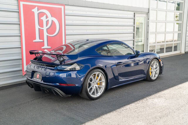 2020 Porsche 718 Cayman 34