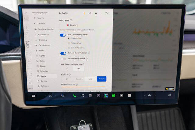 2022 Tesla Model X 39