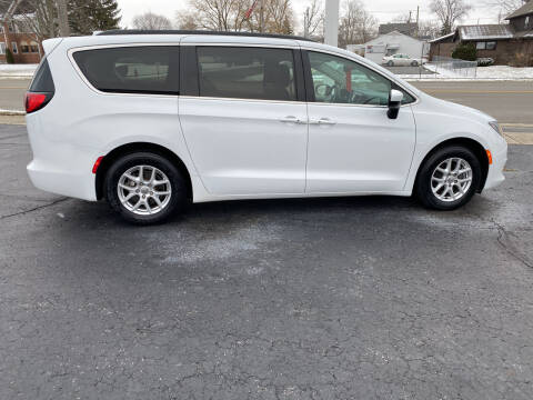 2020 Chrysler Voyager for sale at Rick Runion's Used Car Center in Findlay OH