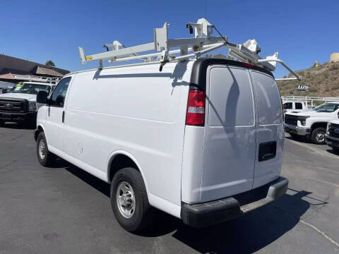 2022 Chevrolet Express 2500