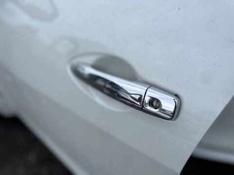 2017 Nissan Maxima Platinum