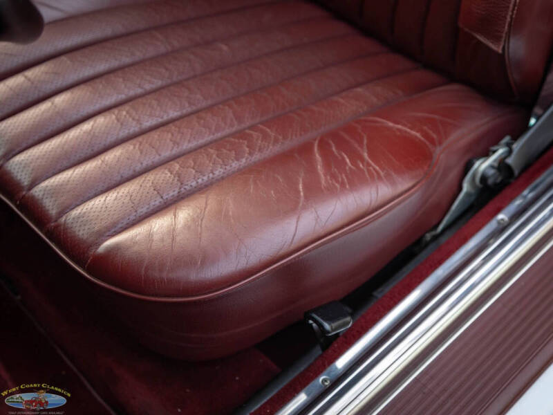 1987 Mercedes-Benz 560-Class 560 SL