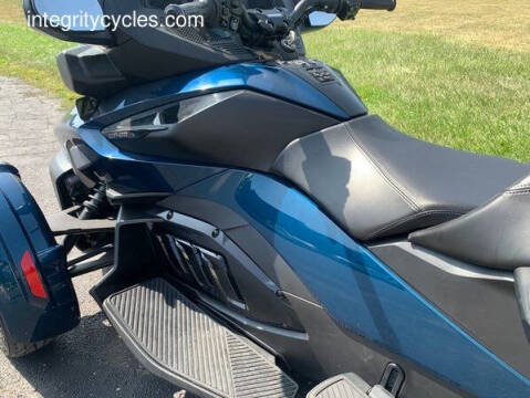 2021 Can-Am Spyder® RT SE6