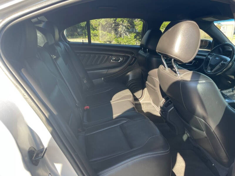 2017 Ford Taurus Limited