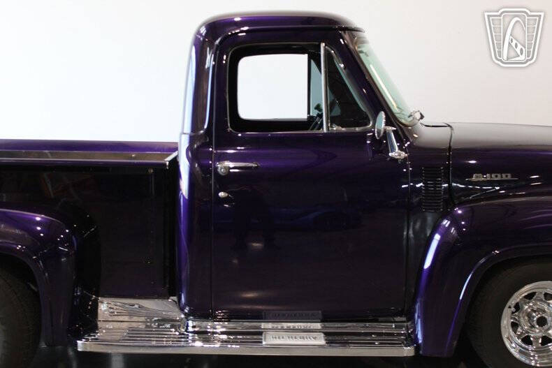 1953 Mercury M 100