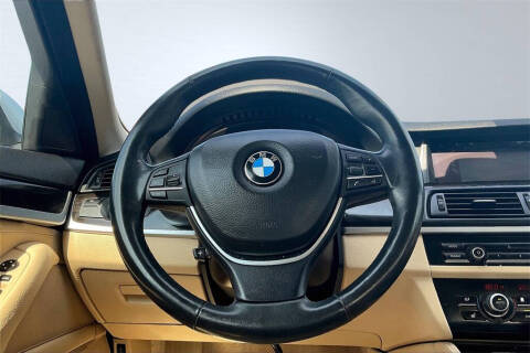 2015 BMW 5 Series 528i xDrive