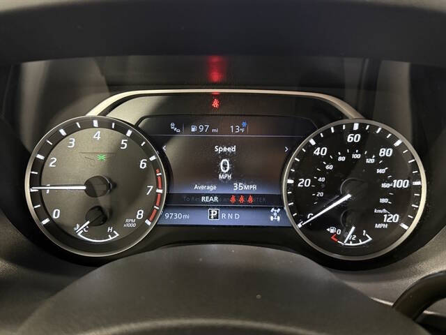 2024 Nissan Titan SV