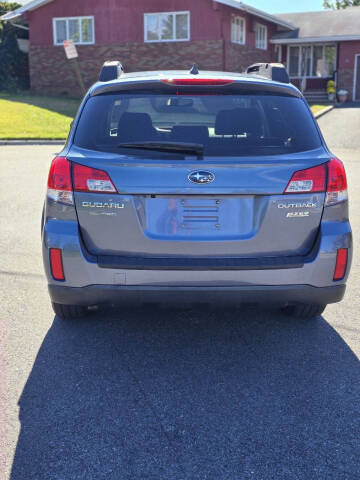 2013 Subaru Outback 2.5i Limited