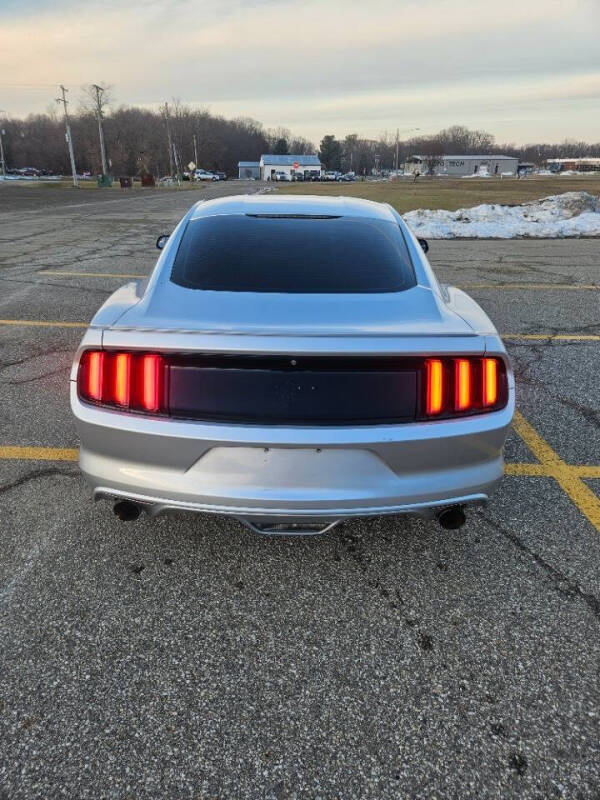 2015 Ford Mustang V6