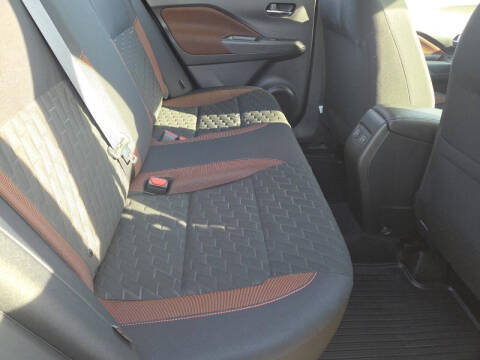 2021 Nissan Kicks SR