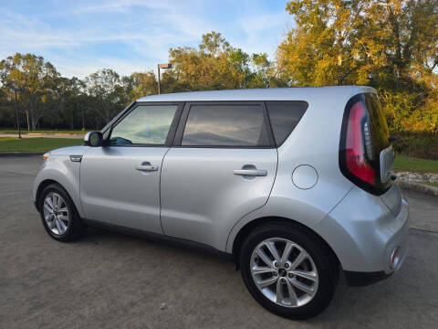 2018 Kia Soul +