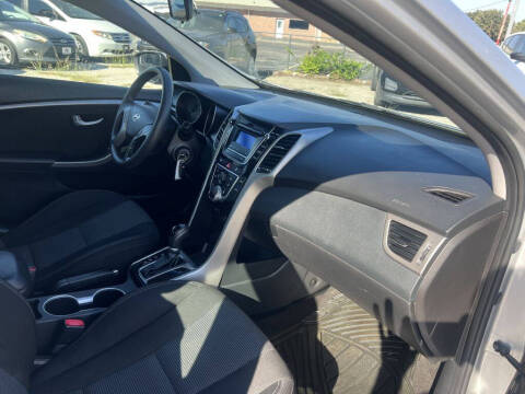 2017 Hyundai Elantra GT