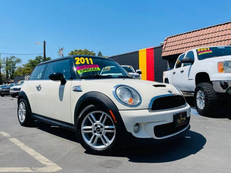 2011 MINI Cooper for sale at Alpha AutoSports in Roseville CA