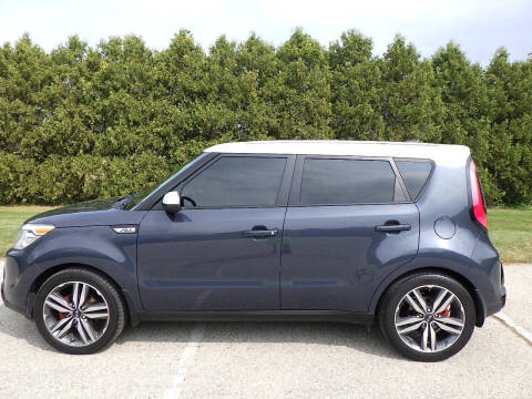2016 Kia Soul +