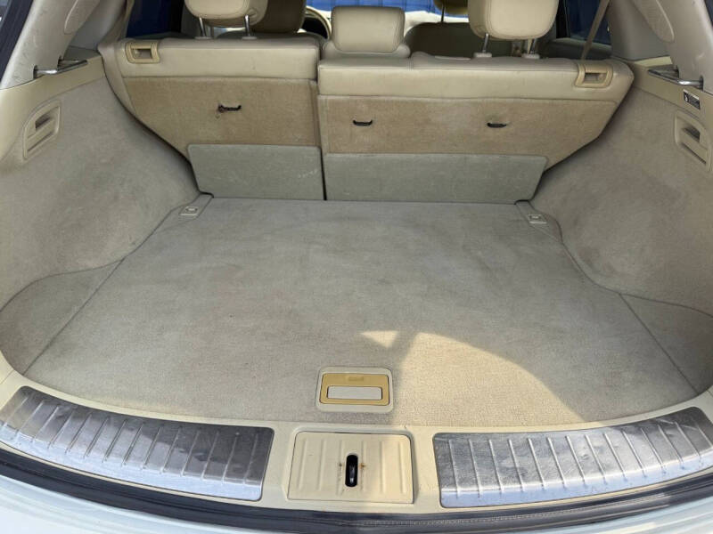 2011 Infiniti FX35
