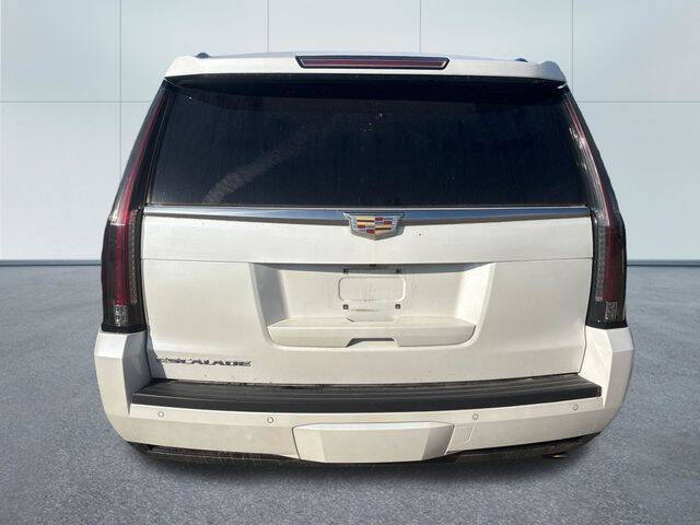 2016 Cadillac Escalade Platinum