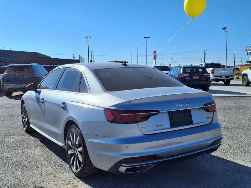 2022 Audi A4 quattro Premium Plus 40 TFSI