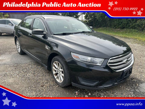 2013 Ford Taurus SE