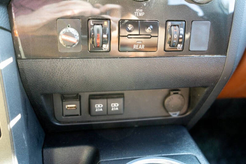 2021 Toyota Sequoia Platinum