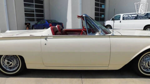 1962 Ford Thunderbird