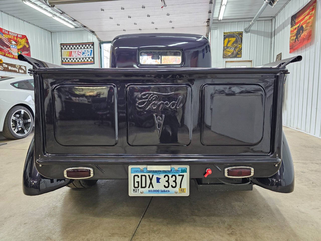 1940 Ford F-100 4