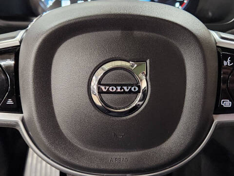 2022 Volvo XC90 T6 Inscription 6-Passenger