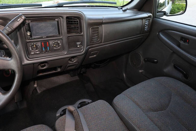 2006 GMC Sierra 2500HD Work Truck