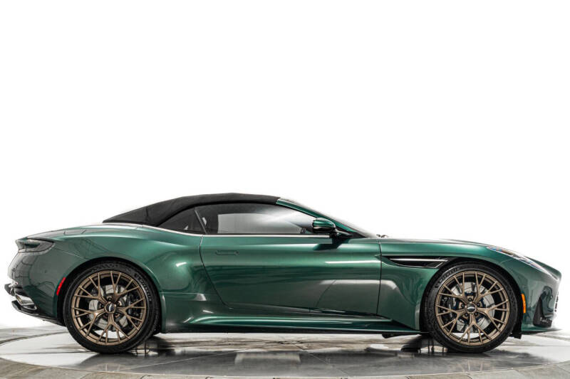 2025 Aston Martin DB12 Volante