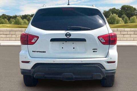2018 Nissan Pathfinder SV
