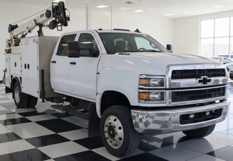 2020 Chevrolet Silverado 4500 Medium Duty Chassis Cab Work Truck's photo